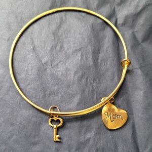 Mom & Key Charm Bracelet